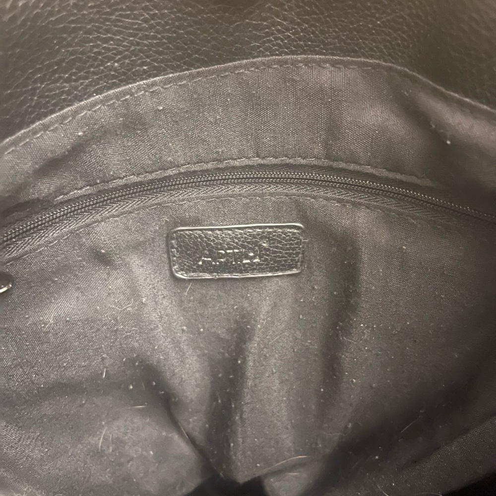 Stylish Black and Cream Striped Bag - Picture 5 of 5